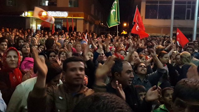 MHP Bağlar ve M.Kemal mah. mitingi sonrası, seçim bürosu. Nihat KILIÇ