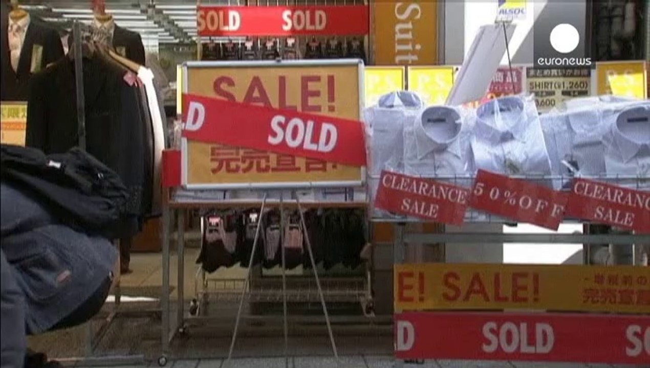 Frénésie de consommation au Japon avant la haus...