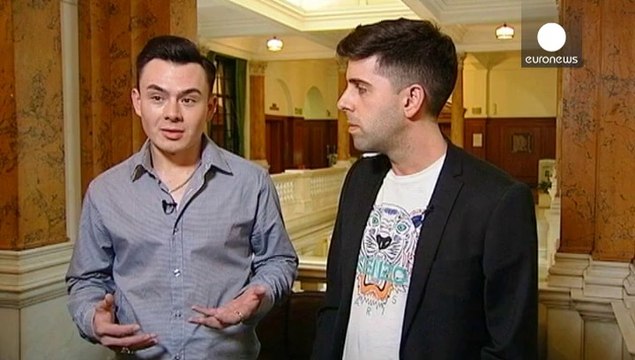 Royaume-Uni : premiers mariages homosexuels à minuit