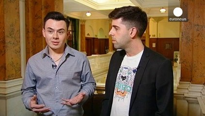 Royaume-Uni : premiers mariages homosexuels à minuit