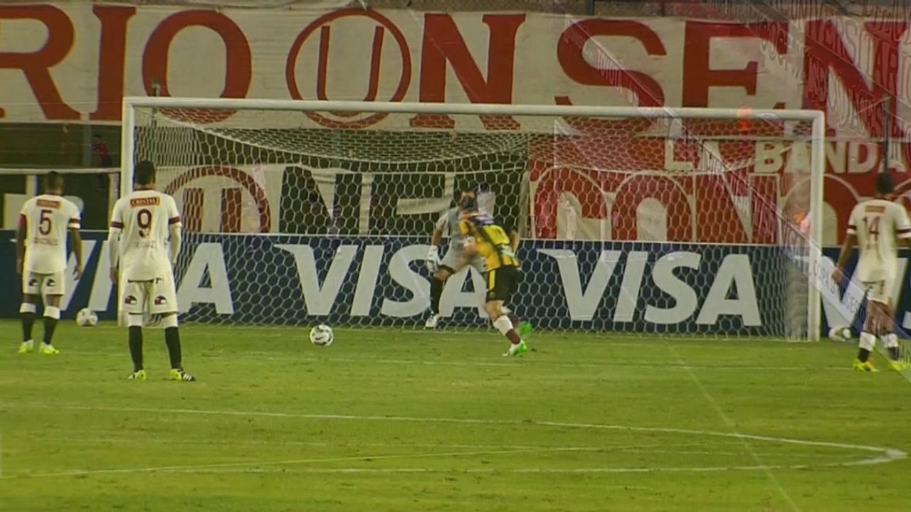 Parata, difesa e...autogol