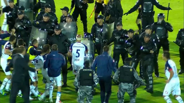 Copa Libertadores: Batalla campal en Ecuador