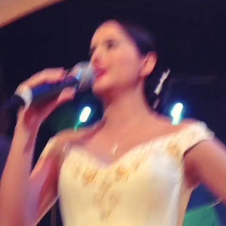 Danna Garcia - Gracias a QBA