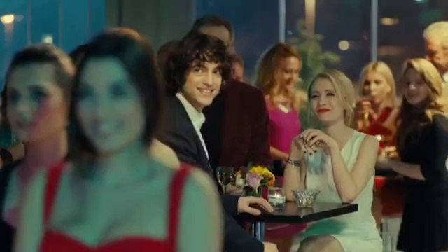 Serenay Sarıkaya Feat. Çağatay Ulusoy Med Cezir