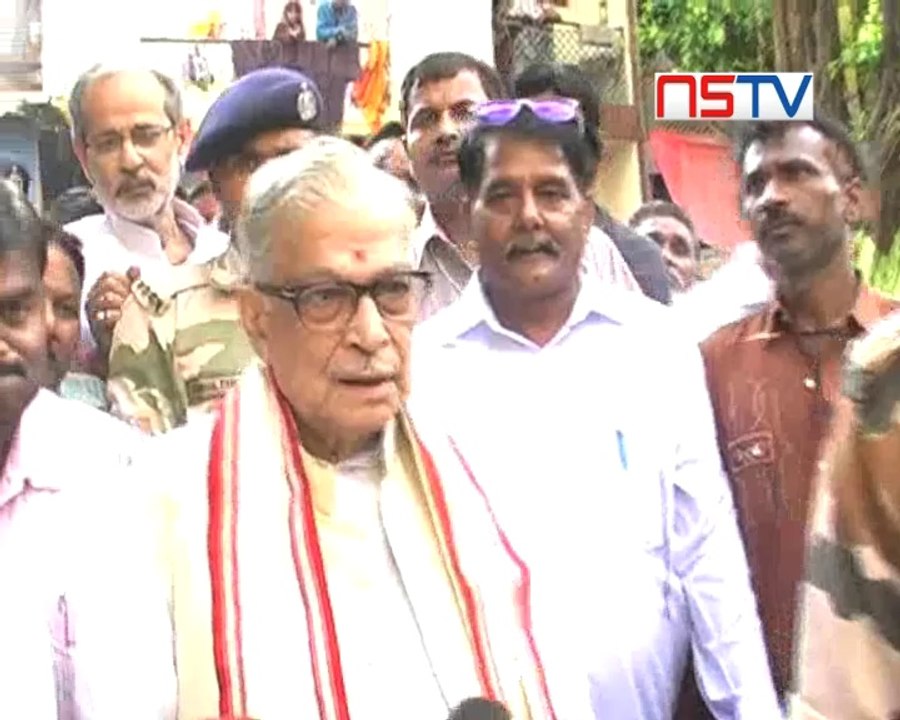 Murli Manohar Joshi shouts on Media