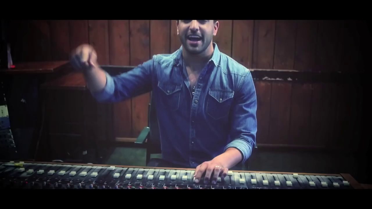 משה פרץ ואגם בוחבוט - ילדה קטנה - קליפ