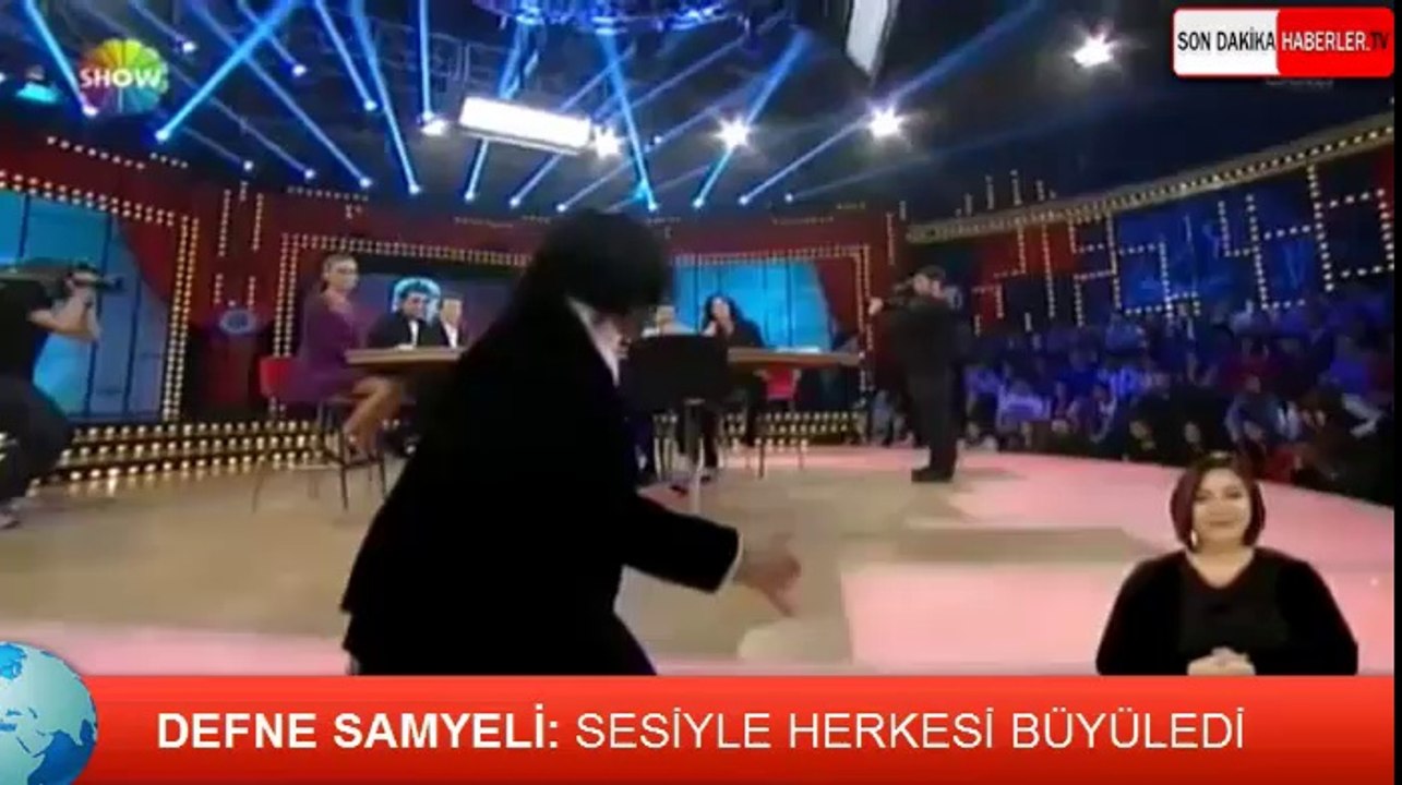 Defne Samyeli'den Canlı Şarkı Performansı - Son Dakika Haberler TV