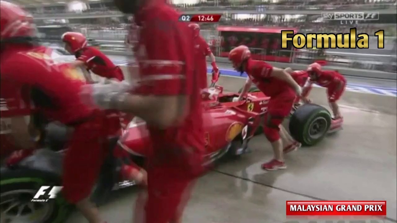 Formula 1 Fernando Alonso Vs Daniil Kvyat Bump at Sepang - Formula One 2014 Malaysia Qualifying 2