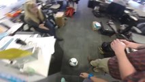 Quand les gars de GoPro jouent au foot au bureau!