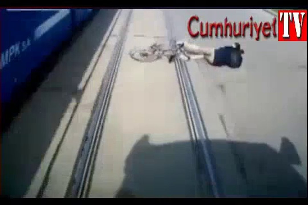 Ezilmekten son anda kurtuldu