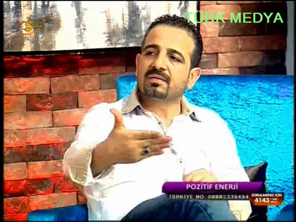 DÜNYACA ÜNLÜ MEDYUM MUSTAFA KILIÇ KIBRIS GENÇ TV'YE KONUK OLDU-(1)-(29-03-2014)-TÜRK MEDYA