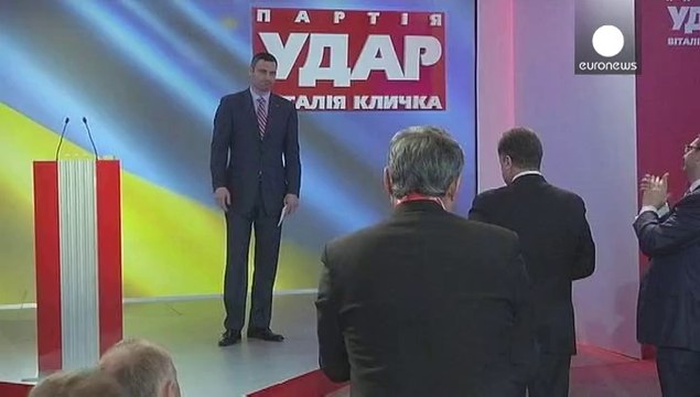 El exboxeador Klitschkó apoyará a Poroshenko, el gran favorito de las presidenciales ucranianas