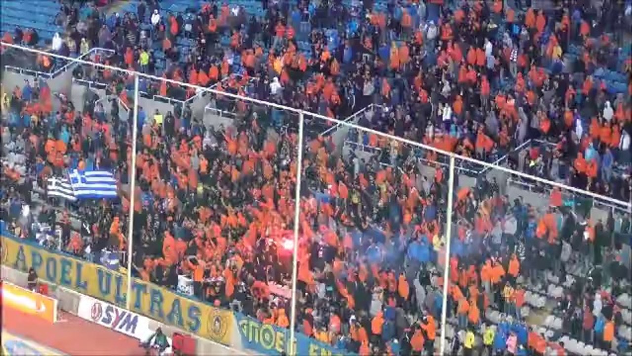 ΑΠΟΕΛ-Απόλλων-πλέι οφ-ΑΠΟΕΛ fans (1)