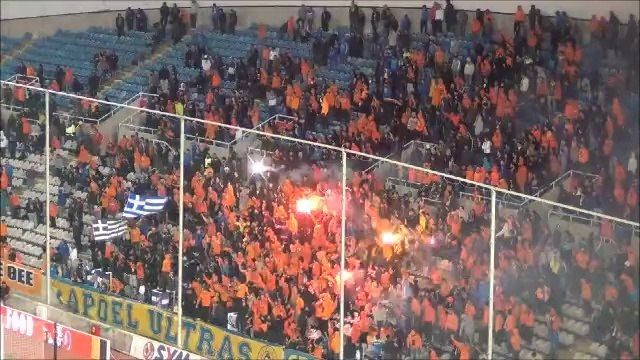 ΑΠΟΕΛ-Απόλλων-πλέι οφ-ΑΠΟΕΛ fans (7)