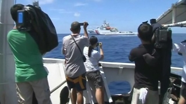 Chinese ship attempts to block Philippine vessel in disputed area