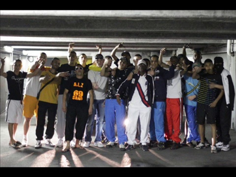 STREET CONNECTION FEAT ZED-Z - MEC 2 TESS.wmv - YouTube1