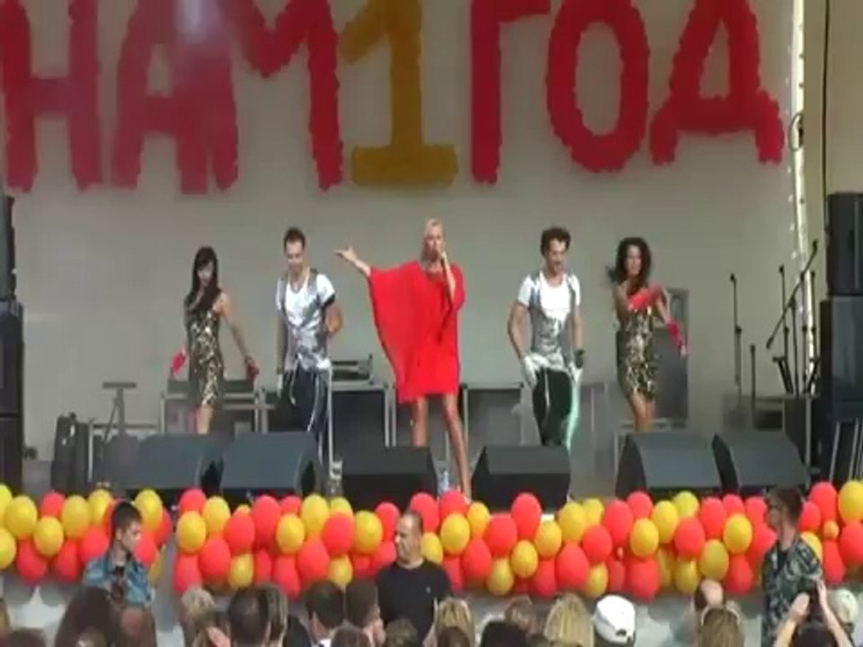 Наталия Гулькина и шоу балет _Звезды_ - Дискотека (Брянск )