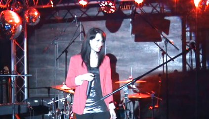 salome chante au legend valley katy perry mars 14