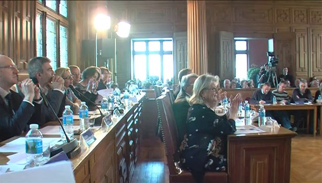Arras : installation du conseil municipal avec à sa tête Frédéric Leturque