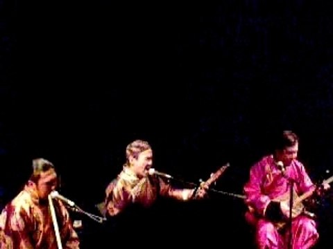 chants mongols diphoniques vend 15/12/06