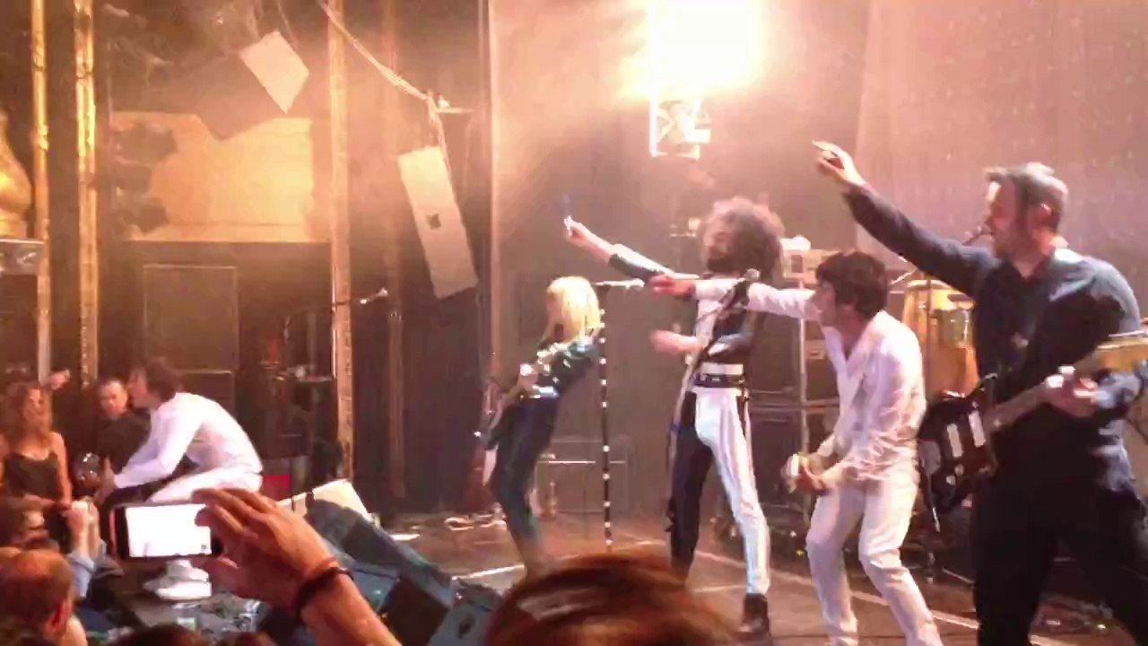 Rinôçerôse JOY ESLAVA