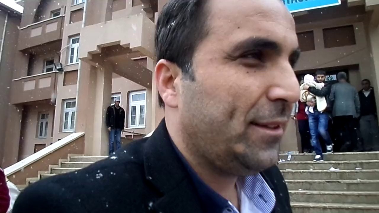 DİYARBAKIR SEÇİME KAR VE BDP YAĞIŞI İLE BAŞLADI  ÖZEL ÇEKİM