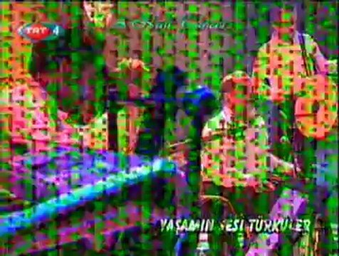 Makbule KAYA & Mehmet Ali ÇAKAR-Sobalarında Kuru Da Meşe Yanıyor Efem (2)