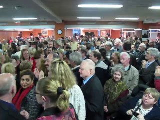 Liesse à Villeneuve-d'Ascq après l'annconce de la victoire de Gérard Caudron