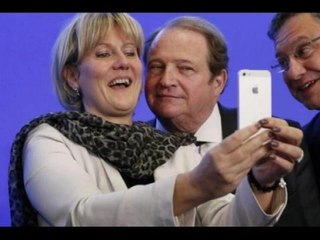 "Allez viens Roger!" Quand Morano veut à tout prix un selfie - 30/03