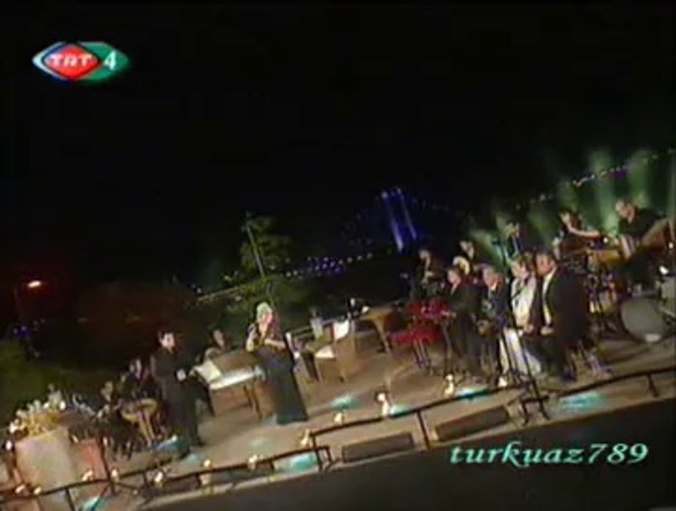 Mediha ŞEN SANCAKOĞLU-Ağlar Gezerim Sahili Sanki Benimlesin