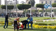 شاهد..  إصابة طالبة داخل جامعة القاهرة أثناء مشاركتها فى الاشتباكات مع قوات الأمن