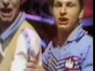 Cockney Rejects - I'm Forever Blowing Bubbles