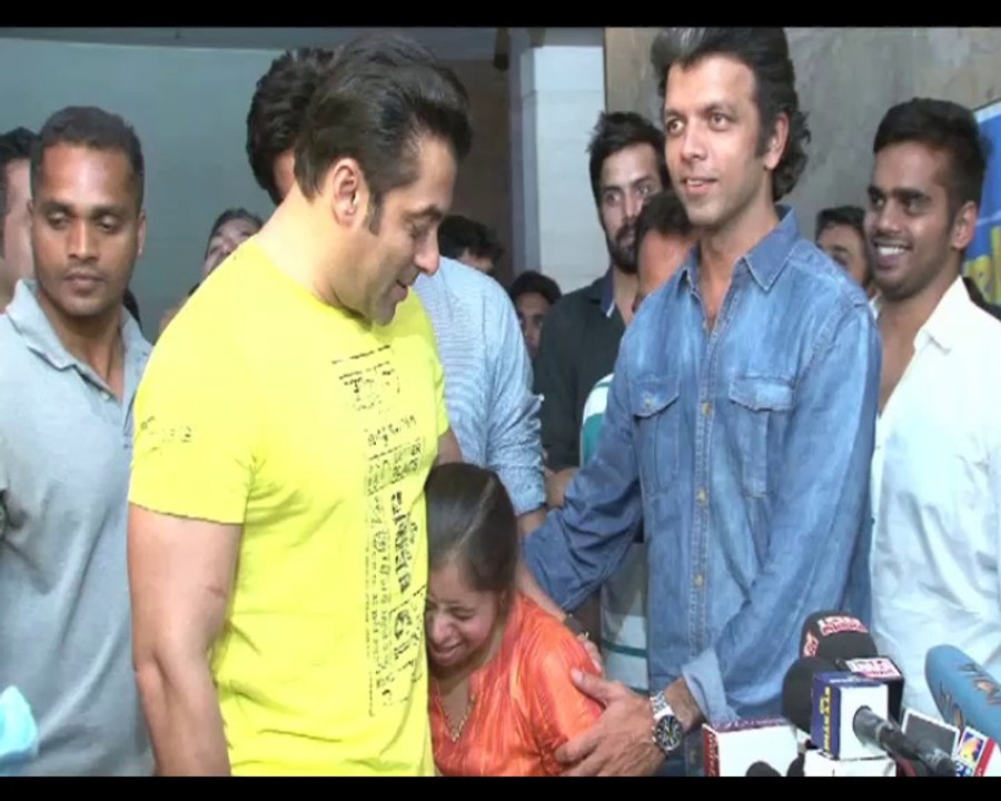 Salman to make Yellow in Hindi