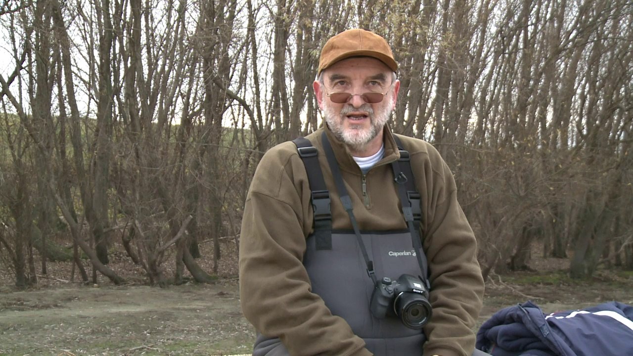 Environmental groups warn over toxic mud in Hungary