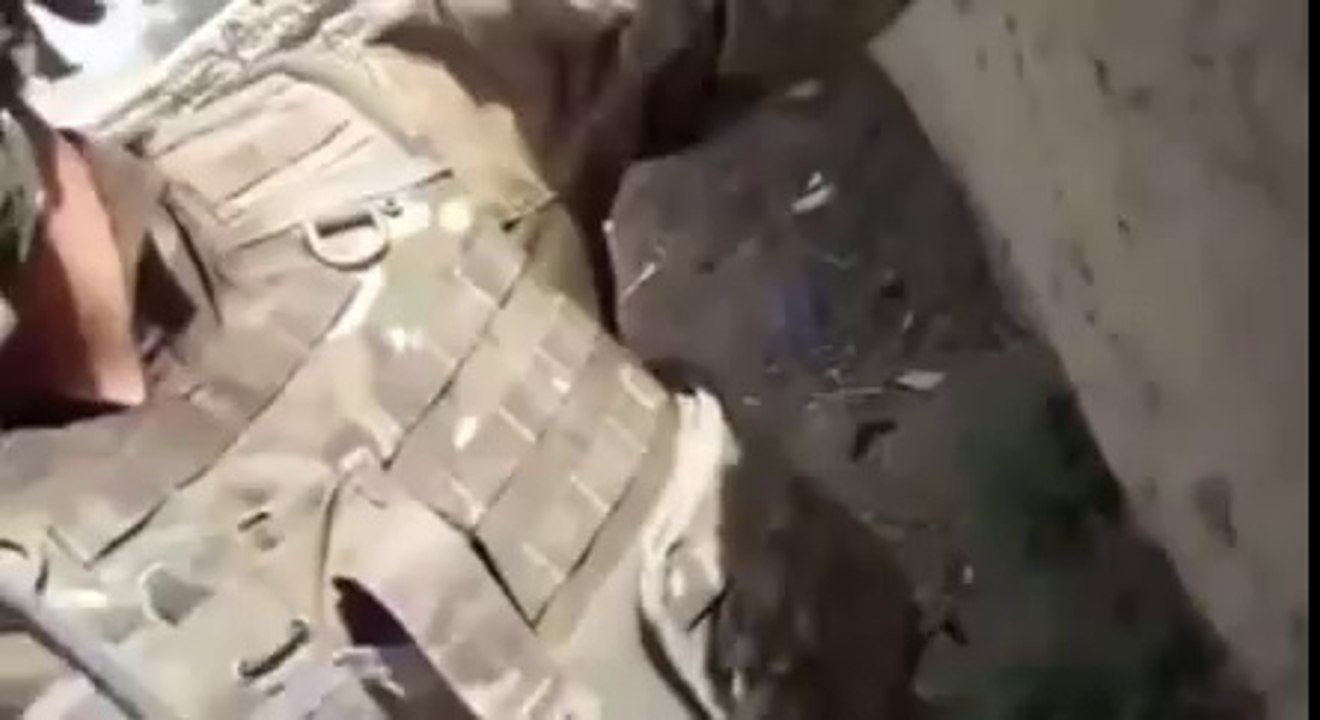 Close_shave_for_Brit_soldiers_as_blast_almost_takes_out_two