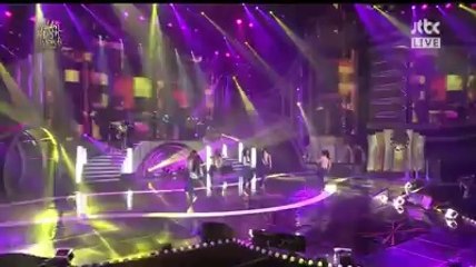 A pink golden disk awards