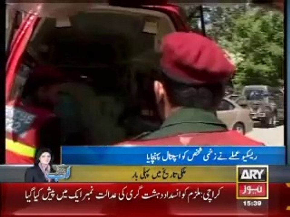 Lawyers at Lahore High Court beat a man