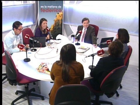 Crónica Rosa: Hollande y Julie Gayet ya no están juntos - 17/03/14