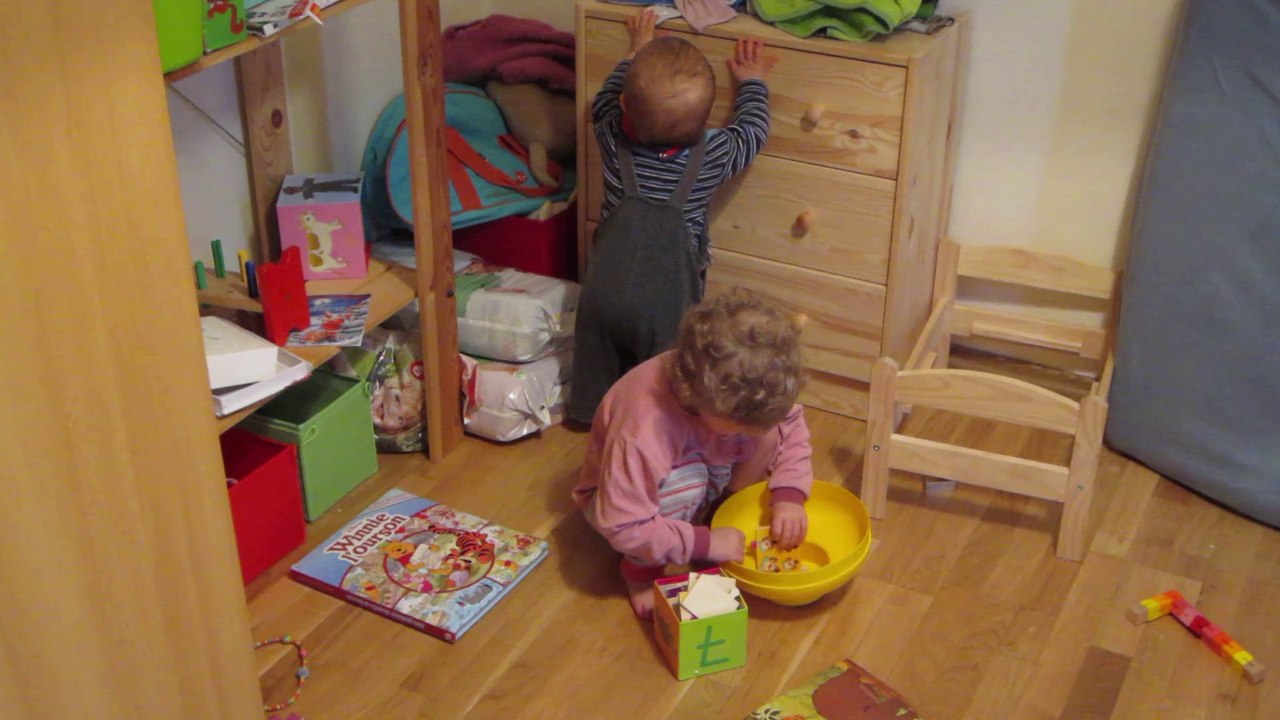 Lilja et Lukas jouent ensemble