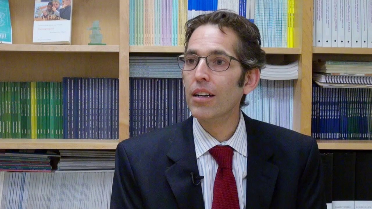 Legally practicing law, illegally living in the US