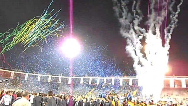 KONFETİ ROMA KANDİLİ GÖSTERİSİ