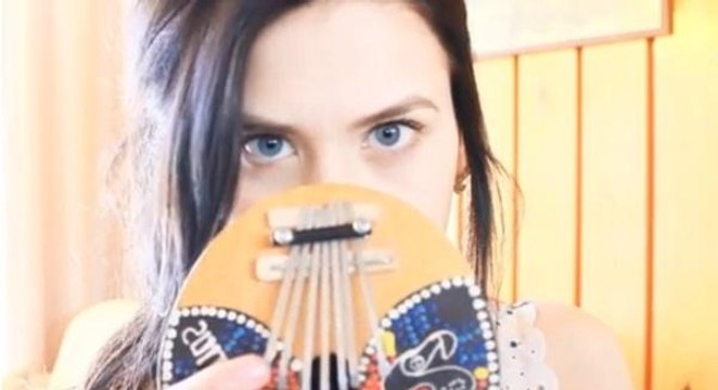 Birçok Enstrüman Çalan Güzel Gözlü Ceylan