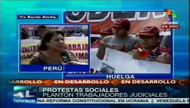 Trabajadores del poder judicial en Perú se mantienen en huelga
