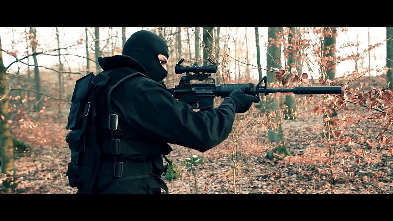 Alman askerleri Türk Özel Timine karşı _ AKTO FILM