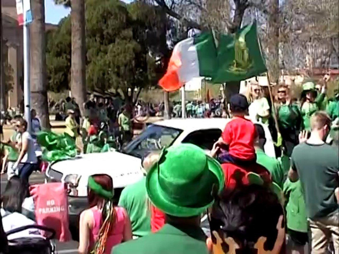 ⁣St. Patrick's Parade Tucson 2014