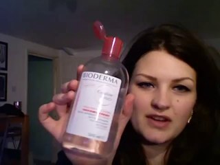 HOW TO APPLY EYELINER - MAKE-UP TUTORIAL