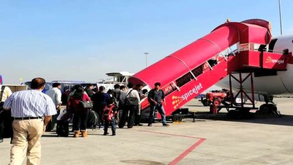 Price war- Now, SpiceJet goes for Re 1 base fare