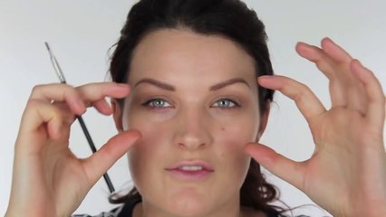 ANGELINA JOLIE MAKE-UP TUTORIAL