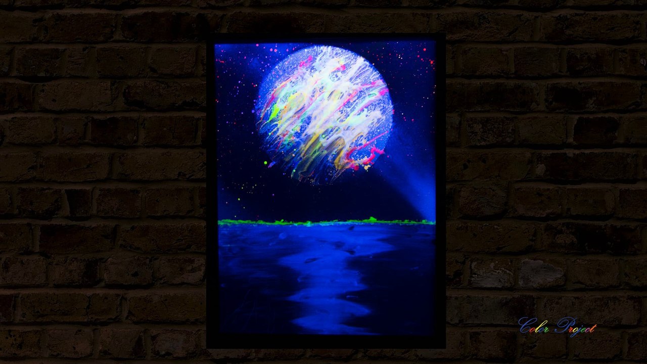 Planetarium Spray paint art "Planet with ocean" Artist TOMOYA