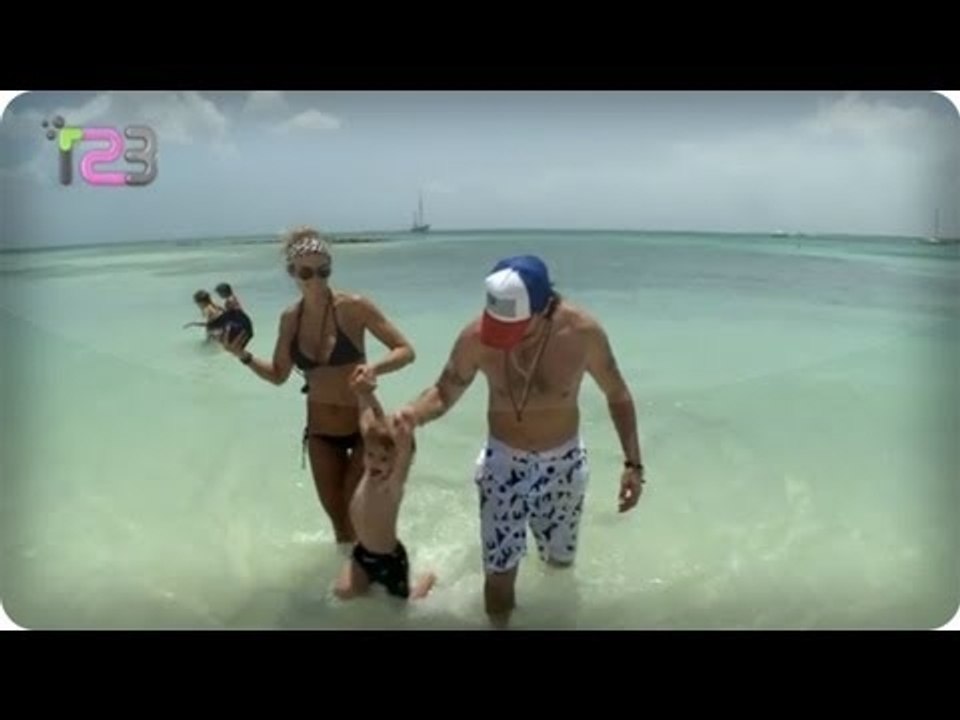 Juanes and Family Vacation in Aruba EXCLUSIVE